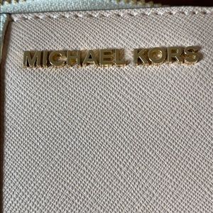 Meet your Posher, Benny